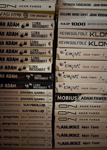 Çeşitli Yazarların Roman Koleksiyonu