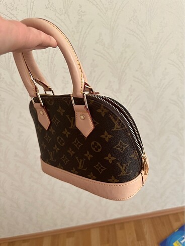 Beden Louis Vuitton çanta