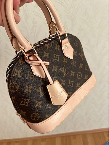  Beden kahverengi Renk Louis Vuitton çanta
