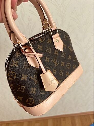 Beden kahverengi Renk Louis Vuitton çanta