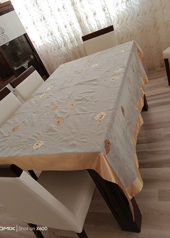 Nakışlı Masa Örtüsü - Görsel 5