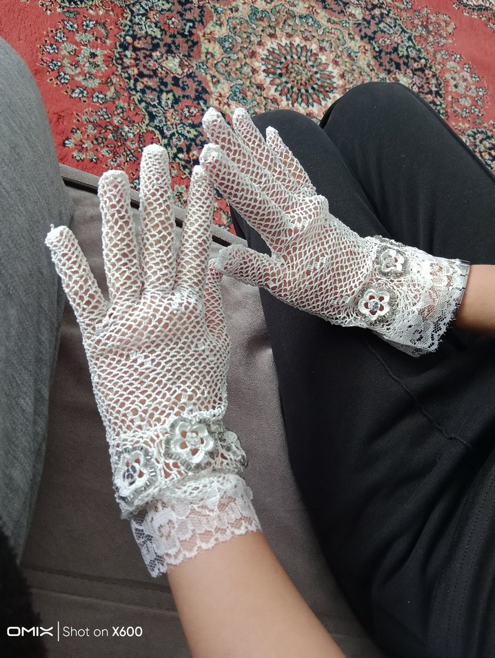 Dantel Detaylı Beyaz Örgü Kadın Eldiveni - Görsel 2