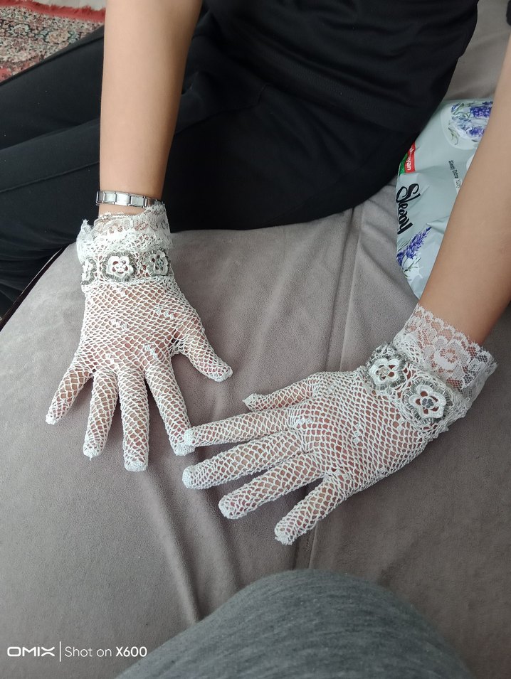 Dantel Detaylı Beyaz Örgü Kadın Eldiveni - Görsel 3