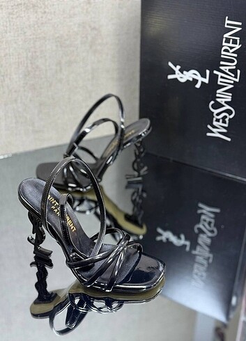 37 Beden New Collection from YSL Prices: - Shoes :Sizes: 36 / 37 / 38