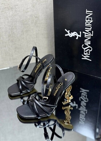 38 Beden New Collection from YSL Prices: - Shoees: 36 / 37 / 38 / 39 /
