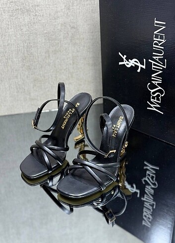 38 Beden siyah Renk New Collection from YSL Prices: - Shoees: 36 / 37 / 38 / 39 /