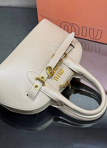 Miu Miu NEW MODEL | MIU MIU ? Dimensions: ? Width: 28cm ? ? Heigh