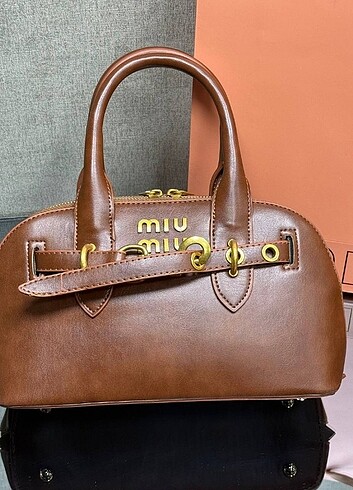 NEW MODEL | MIU MIU ? Dimensions: ? Width: 28cm ? ? Heigh