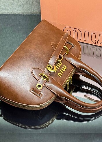  Beden NEW MODEL | MIU MIU ? Dimensions: ? Width: 28cm ? ? Heigh