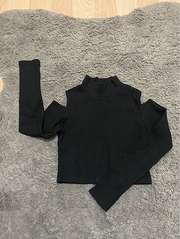 Siyah crop kazak