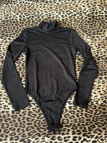 uzun kollu bodysuit
