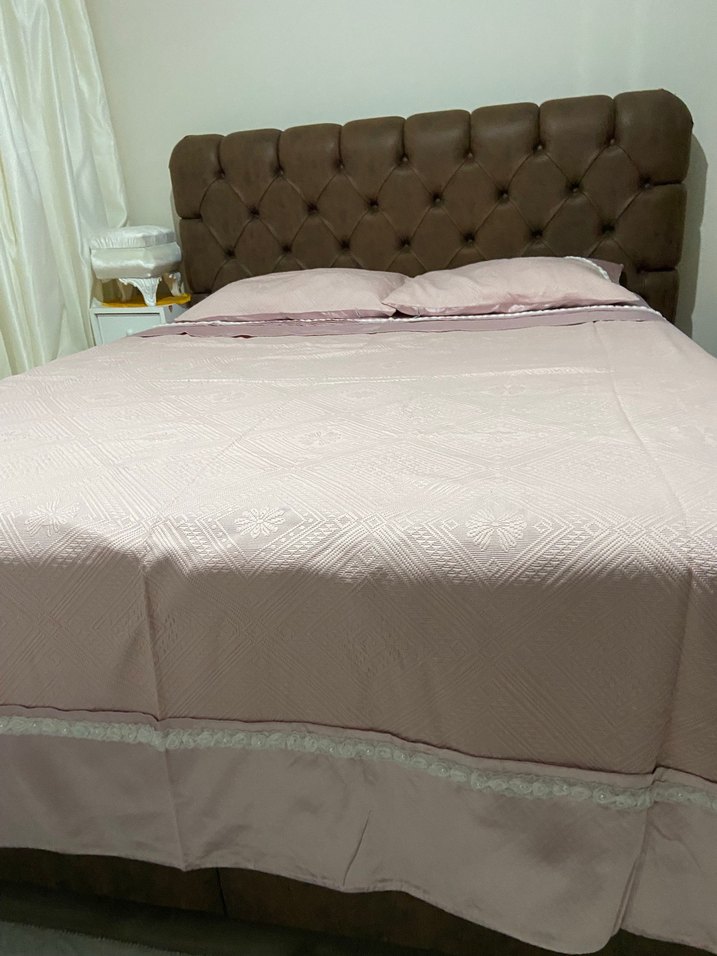 Nakışlı pudra pembe Yatak Örtüsü - Görsel 4