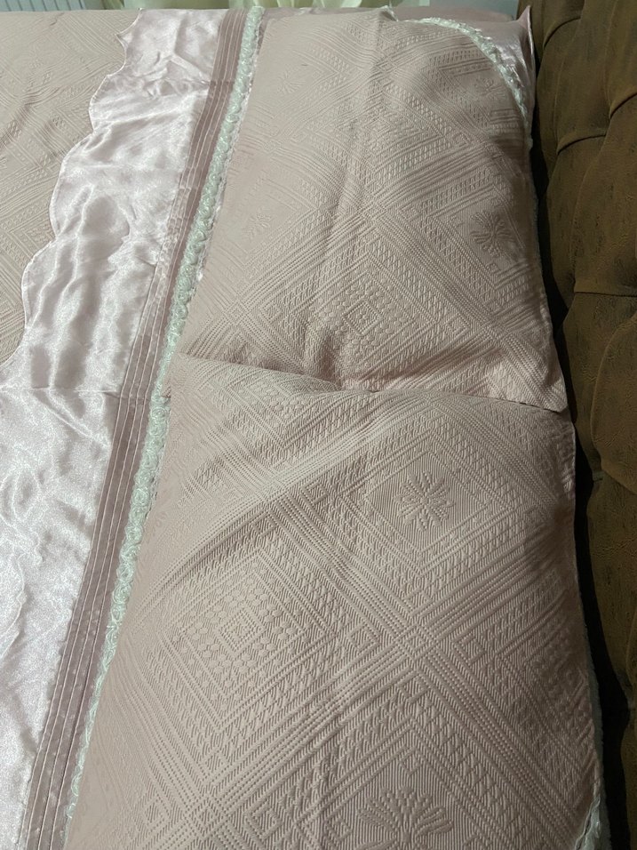 Nakışlı pudra pembe Yatak Örtüsü - Görsel 5