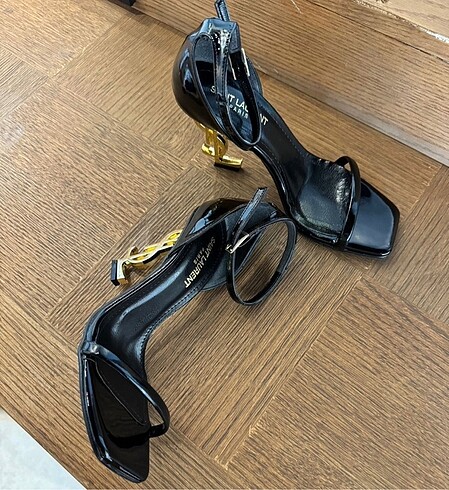 36 Beden YSL TOPUKLU