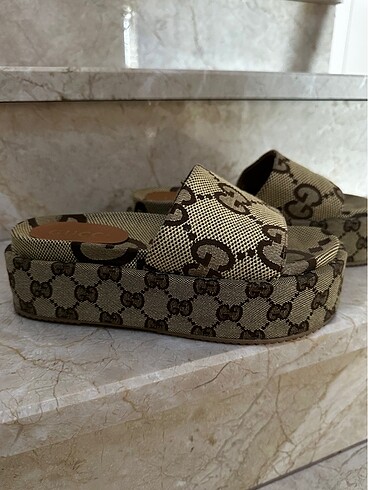 İthal Gucci terlik