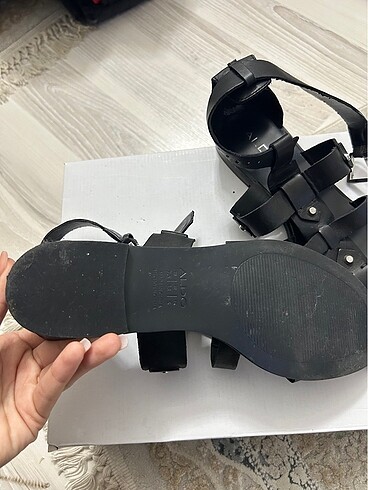 38 Beden siyah Renk Deri sandalet