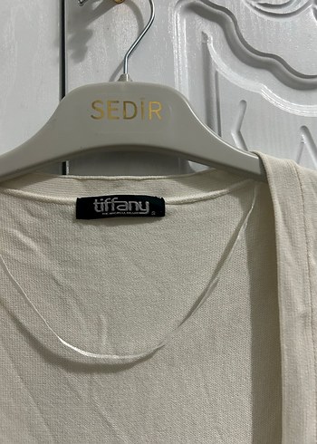 Kadın Beyaz Düğmeli Midi Hırka - Görsel 3