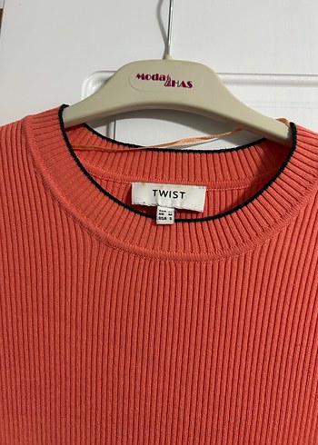 Koyu Pembe Siyah Kollu Triko Kadın Kazak - Görsel 2