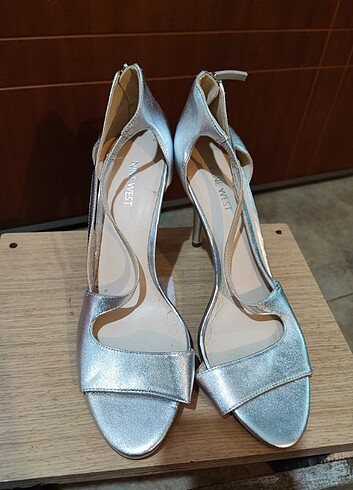 40 Beden Nine west topuklu