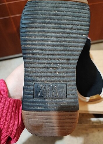 33 Beden Zara spor ayakkabı