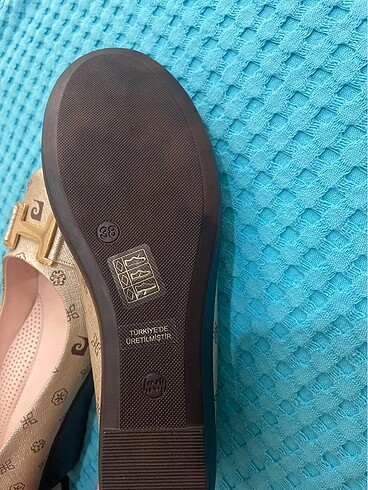 Pierre Cardin 38 numara etiketli pierre cardin ayakkabı