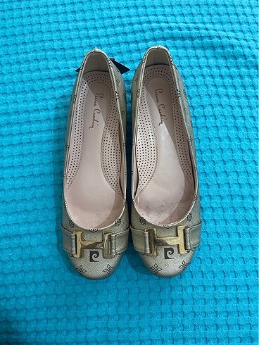 38 numara etiketli pierre cardin ayakkabı