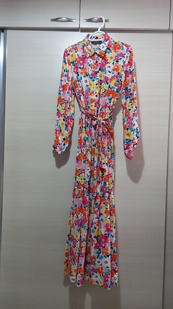 LCW modest renkli çiçekli elbise