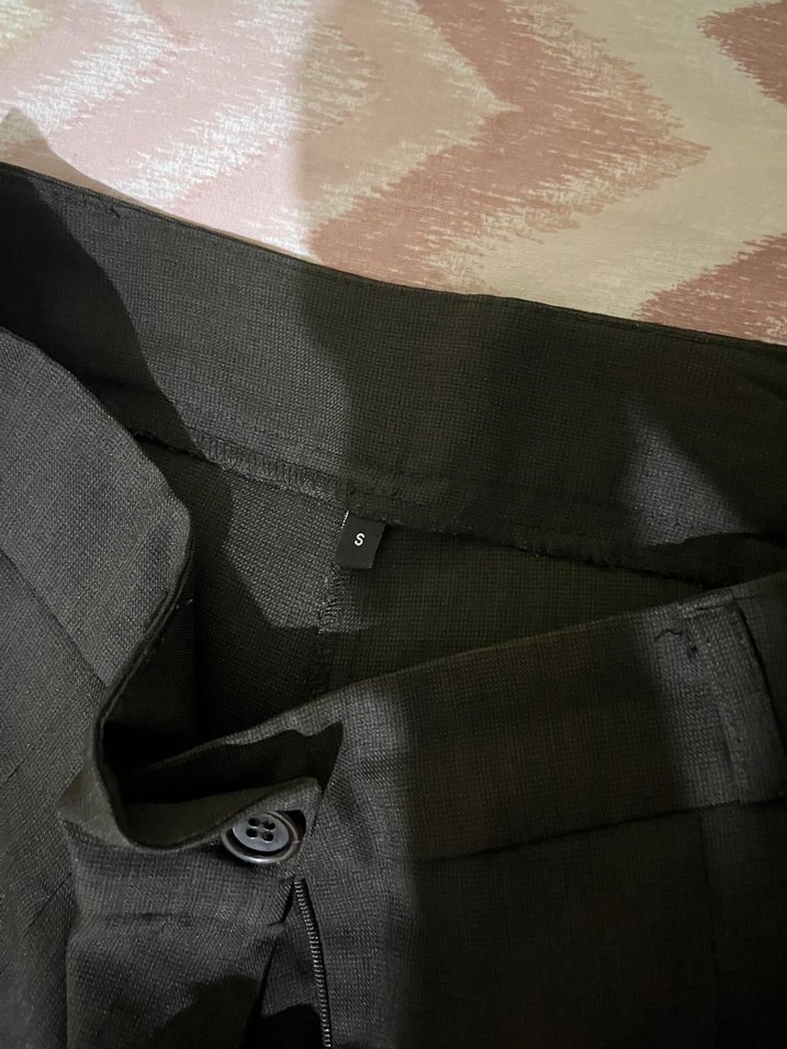 Kadın Siyah Pilili Kumaş Pantolon - Görsel 2