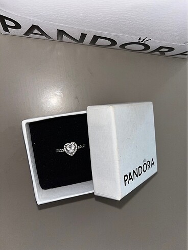 Beden Pandora Asil Kalp Yüzük