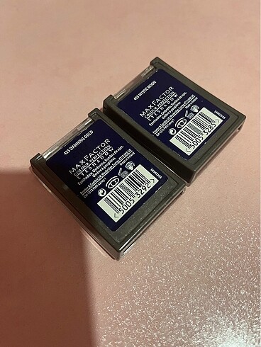 Max Factor Max Factor Far
