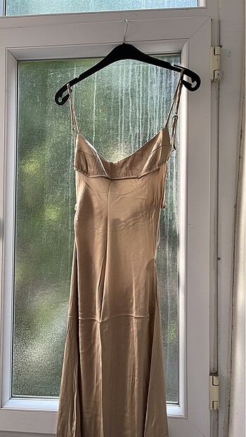 Zara Zara saten elbise yırtmaç detaylı