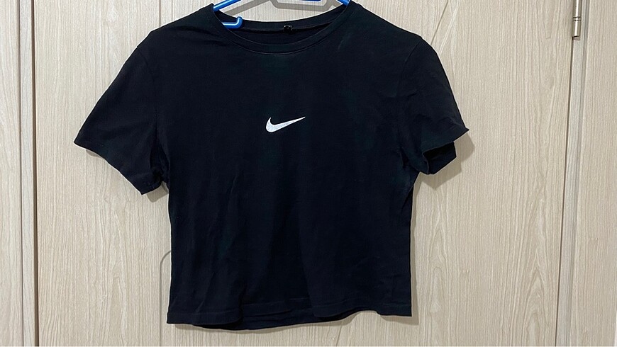 crop tshirt