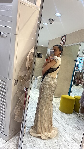 Üretimi Tek olan Kristal boncuk işlemeli ithal tasarım elbise - Görsel 5