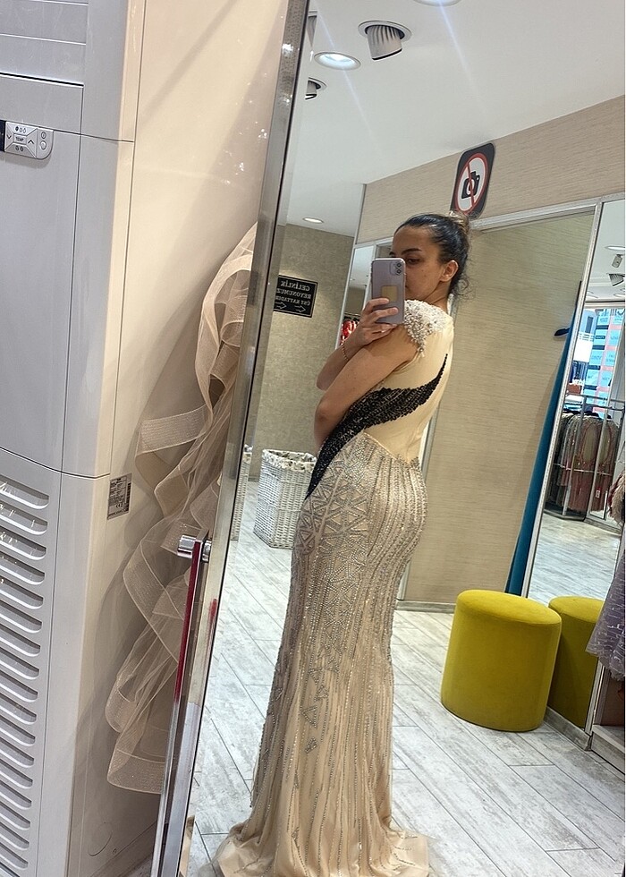 Üretimi Tek olan Kristal boncuk işlemeli ithal tasarım elbise - Görsel 5