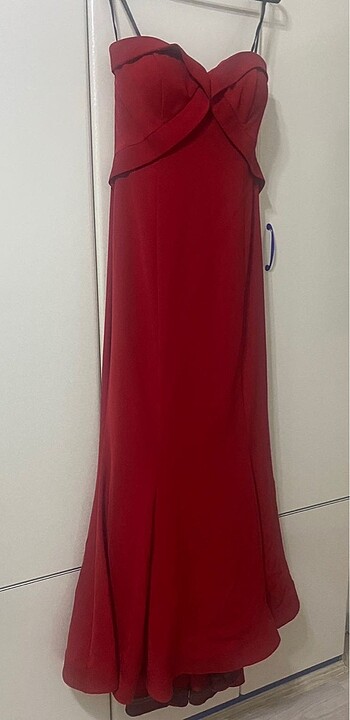 Kırmızı straplez likralı balık uzun elbise - Görsel 6