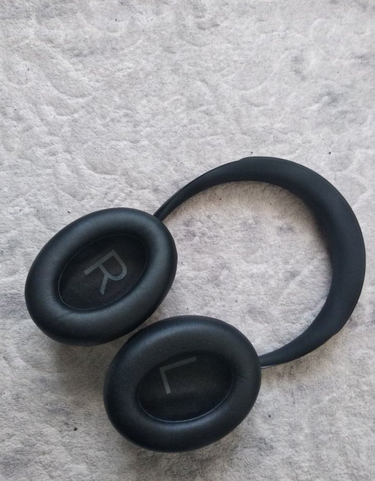 Bose Siyah Kulak Üstü Kulaklık Bluetooth - Görsel 2