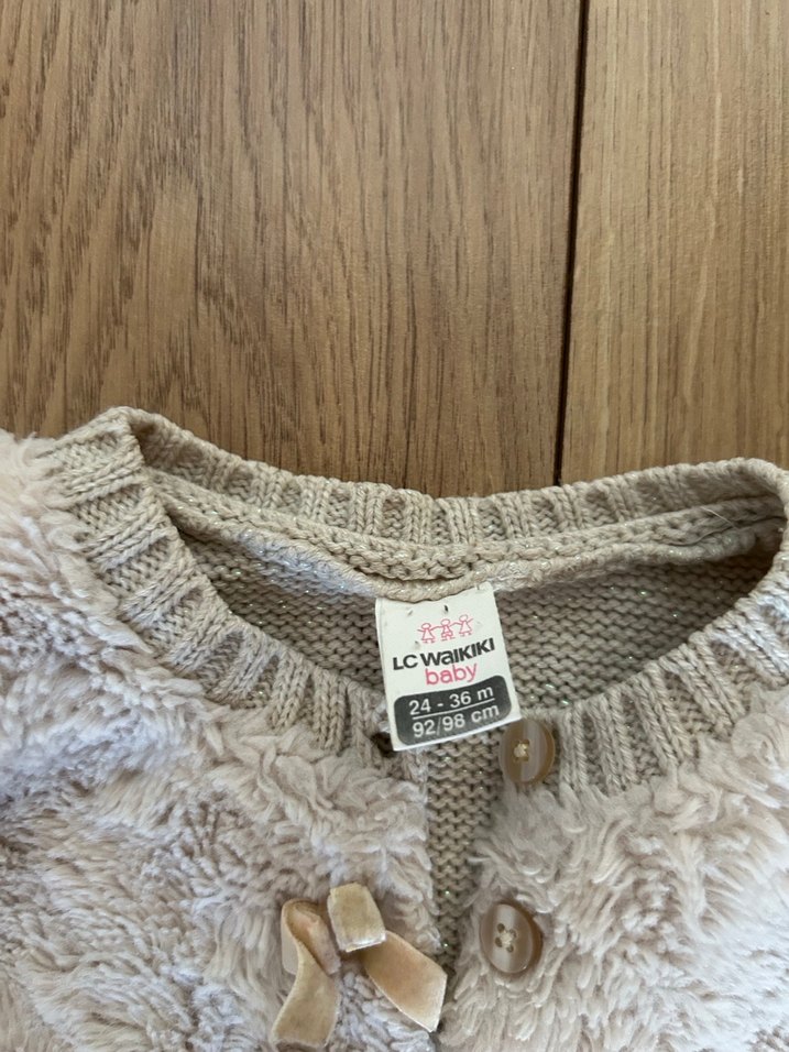 Kız Çocuk Bej Kürklü Kolsuz Yelek - Görsel 2