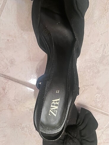 Zara Topuklu süet ayakkabı