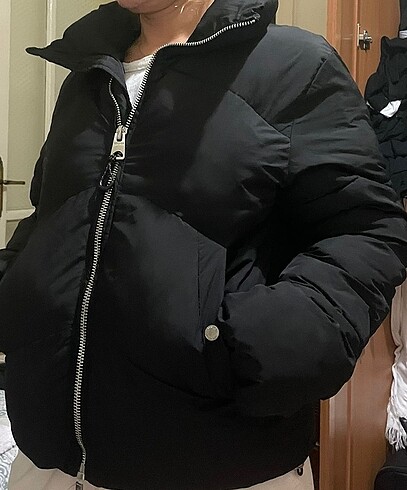 Bershka Siyah şişme mont