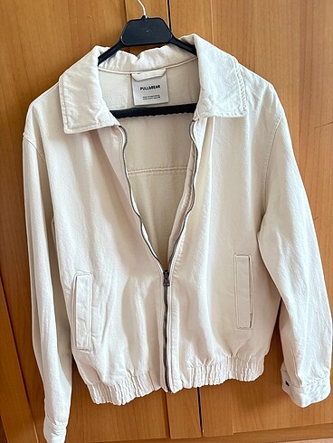Pull and Bear Krem fermuarlı ceket