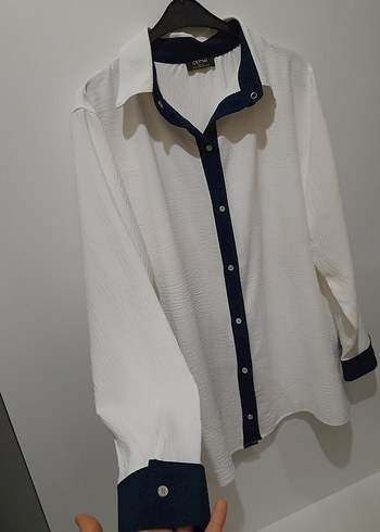 Düğmeli Beyaz Kadın Gömlek - Görsel 2