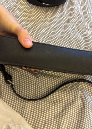 Calvin Klein Siyah Deri Kadın Çapraz Çanta - Görsel 3