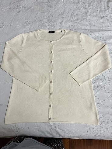 PİERRE CARDİN BEJ HIRKA KAZAK