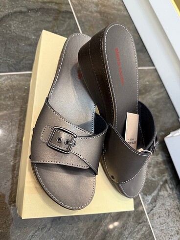 Pierre Cardin PİERRE CARDiN 38NUMARA etiketli kutusunda