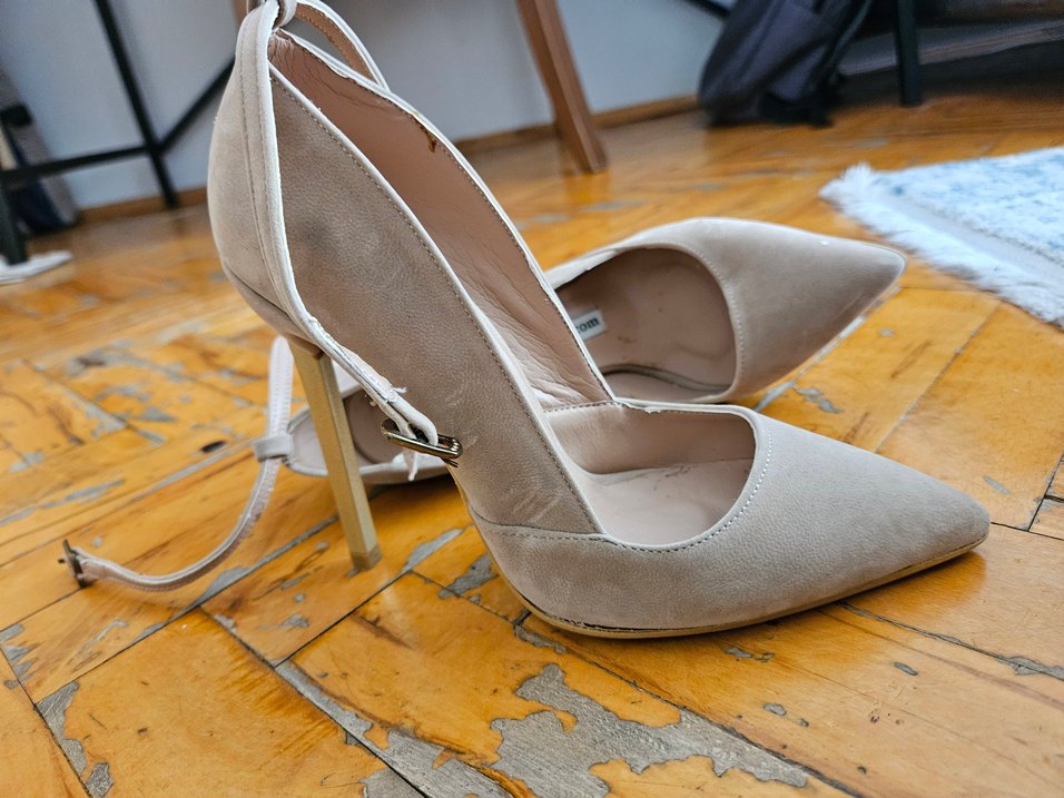 Bej Rengi Stiletto 1 Kere giyilmis - Görsel 2