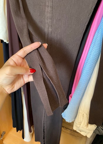 Zara ZARA Kahverengi Uzun V Yaka Fermuarlı Elbise