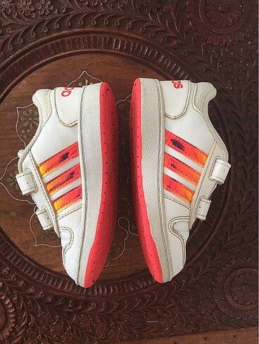 25 Beden adidas çocuk ayakkabısı