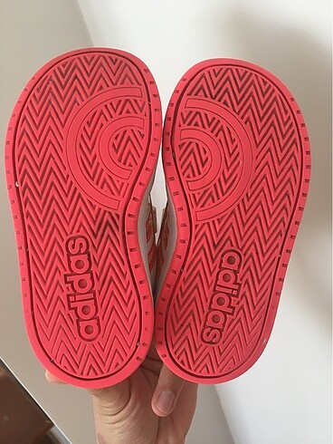 25 Beden beyaz Renk adidas çocuk ayakkabısı