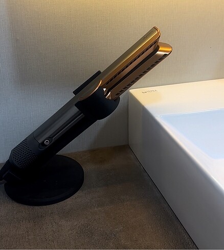 Dyson airstraid standı