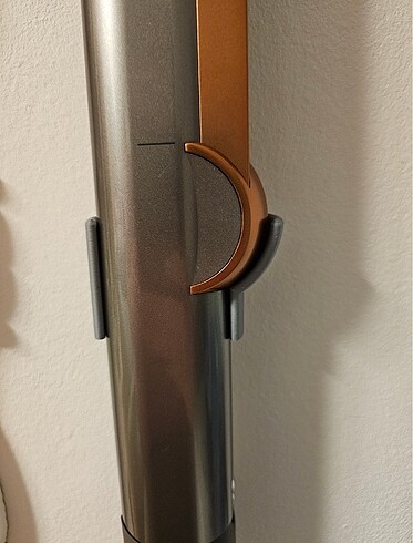Dyson airstrait duvar aparatı
